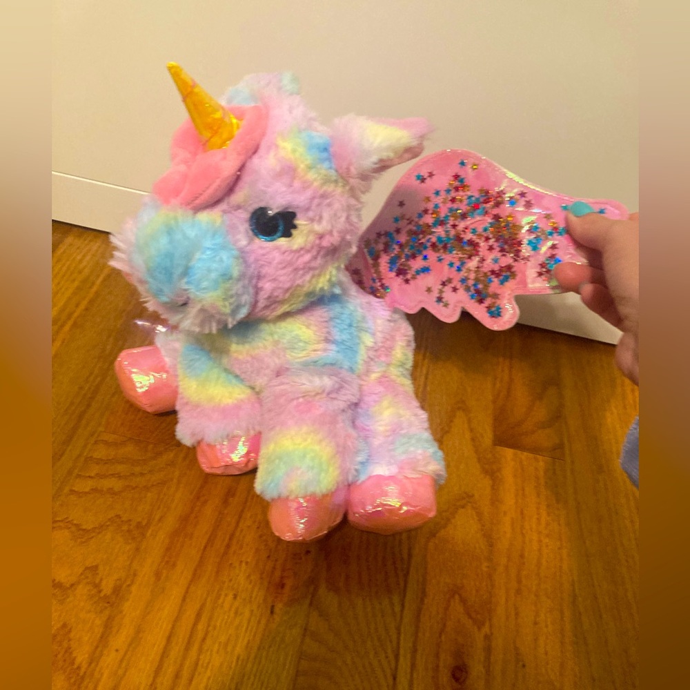 BARBIE UNICORN PLUSH BATTERY OPERATED NWOT